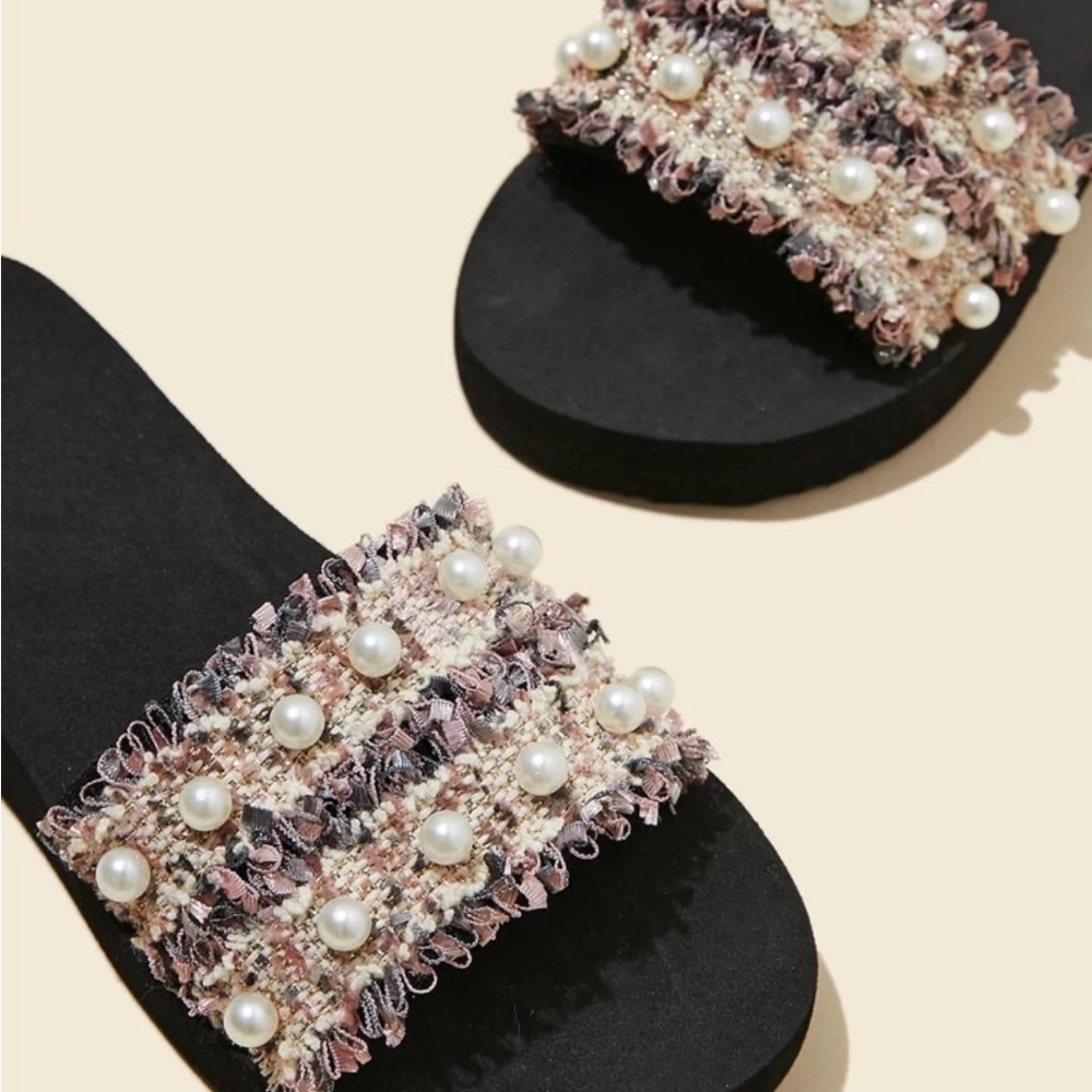 Girl Black Cream Embellished Slide Sandals - Picture 4 of 8